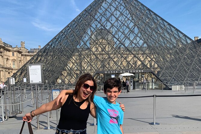 1st Day in Paris Discovery Private Tour: 'How-to' Orientation & Sightseeing Fun! - Saint-Germain-des-Prés: cafés, church, and street smarts
