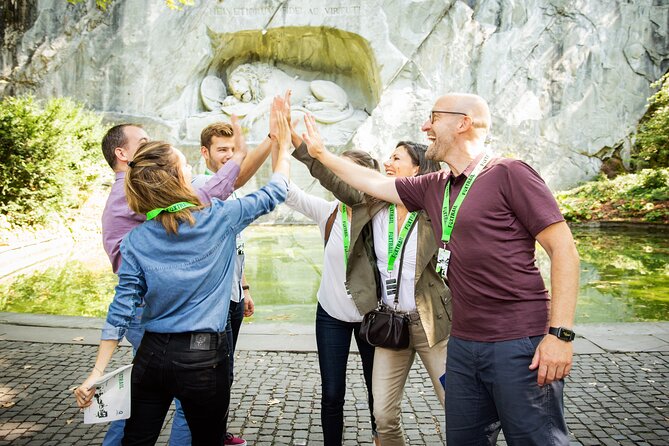 2 hour outdoor group activity in Paris: SAINT GERMAIN - Starting in Saint-Germain-des-Prés