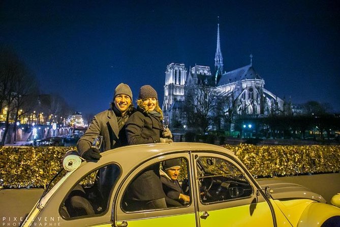 2CV tour by night - Notre-Dame and the Left Bank atmosphere