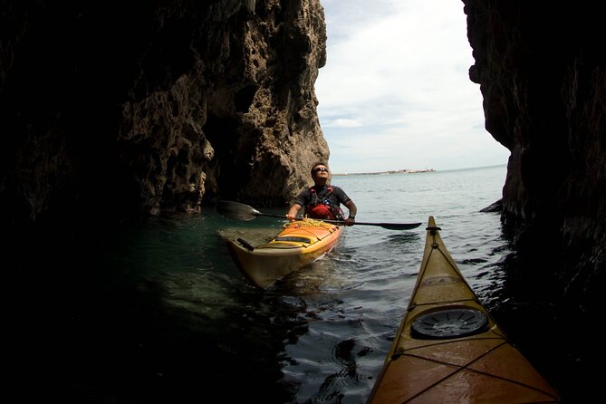 3 Hour of Sea Kayak Trip in the Creeks of Sete - Equipment, clothing, and what to pack