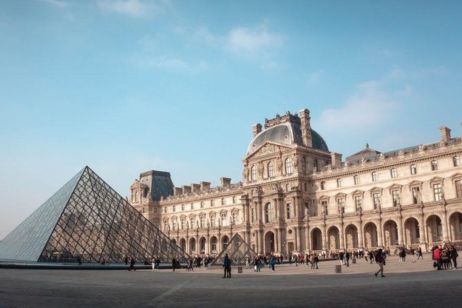 A Private Curated Journey Through the Louvre - The Mona Lisa without losing the rest of the museum