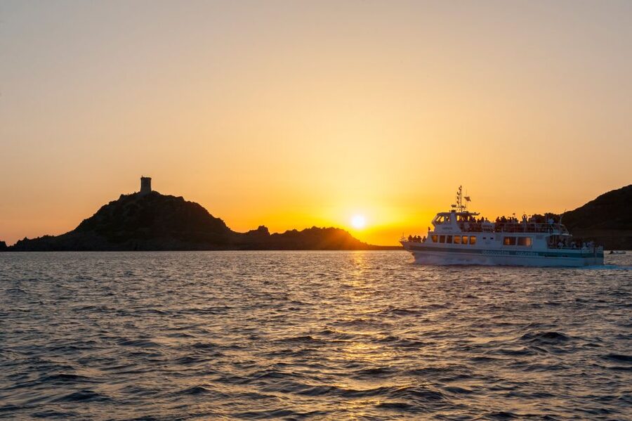Ajaccio/Porticcio: Sanguinaires Sunset Cruise & Wine Tasting - A Corsican Wine Tasting With Local Voices
