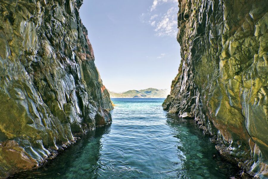 Ajaccio/Porticcio: Scandola Nature Reserve Guided Boat Tour - What to bring for a long day on the water