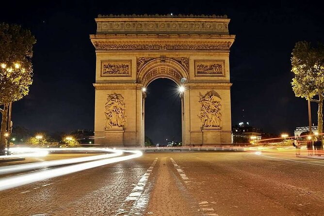 Arc de Triomphe Priority Tickets - Optional Private Guide - Getting to the entrance through the Champs-Elysées tunnel