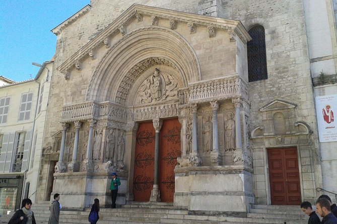 Arles, Les Baux & Saint-Remy de Provence from Aix - Should you book it?