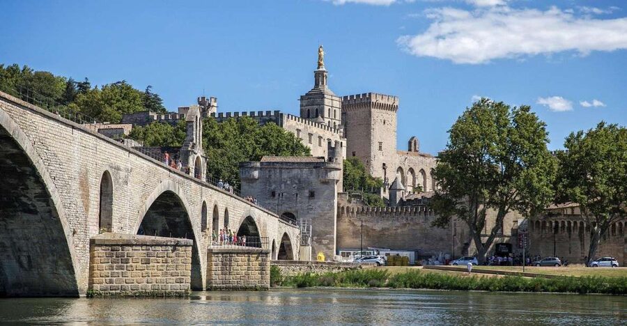 Avignon: Private Walking Tour – Discover History & Heritage - Is $235 per person a fair price?