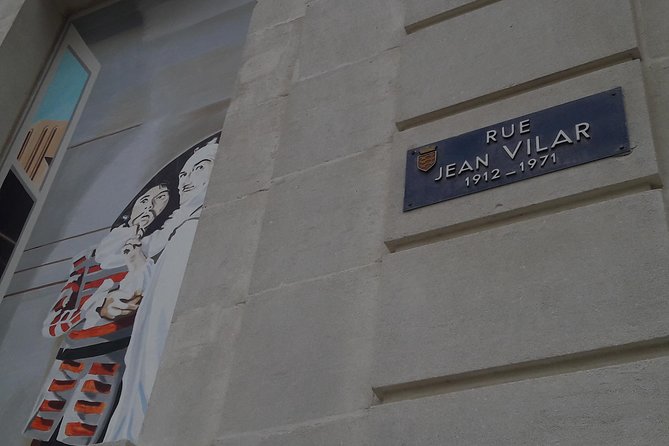 Avignon Walking Tour including Pope's Palace - A look at the cathedral façade
