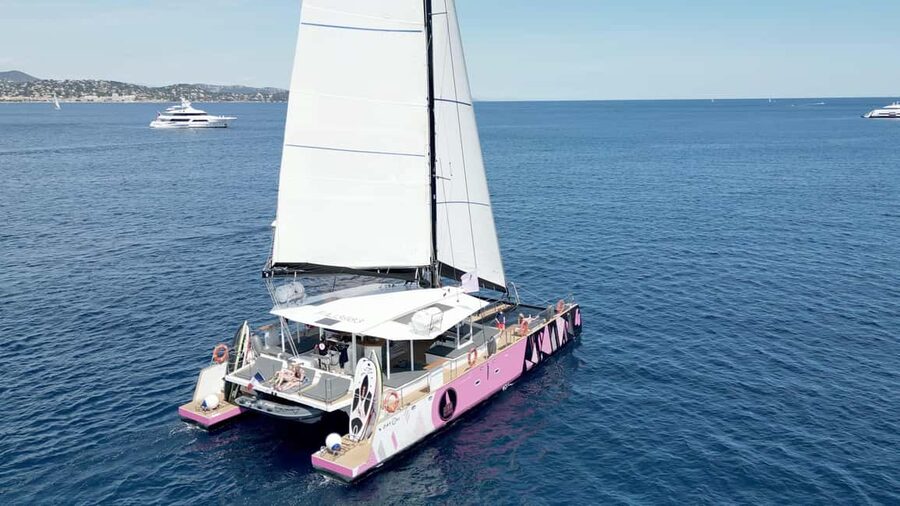 Baden: Gulf of Morbihan Exploration by Catamaran - Key Points to Know Before You Sail