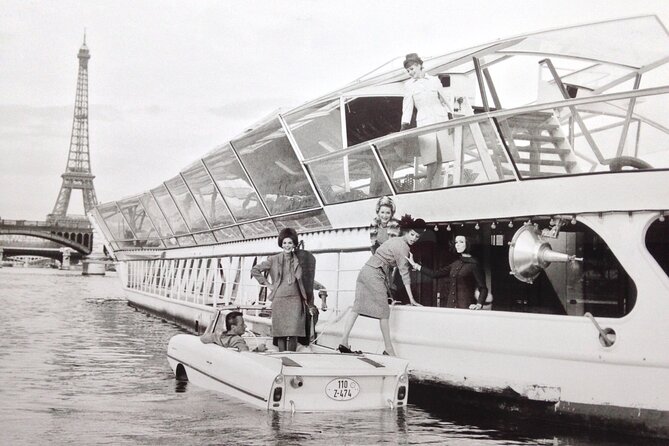 Bateaux Mouches Dinner Cruise on the Seine River in Paris - Piano, Violin, and the Mood on Board