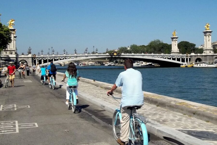 Best of Paris Bike Tour - The guides make the biggest difference