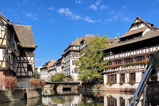 BOAT ALSACE Visit Strasbourg in a private boat + Captain - The European quarter from the water