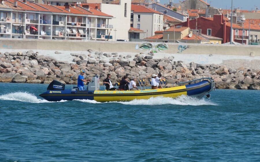 Boat trip in the canals is on the Thau pond - Key points to know before booking