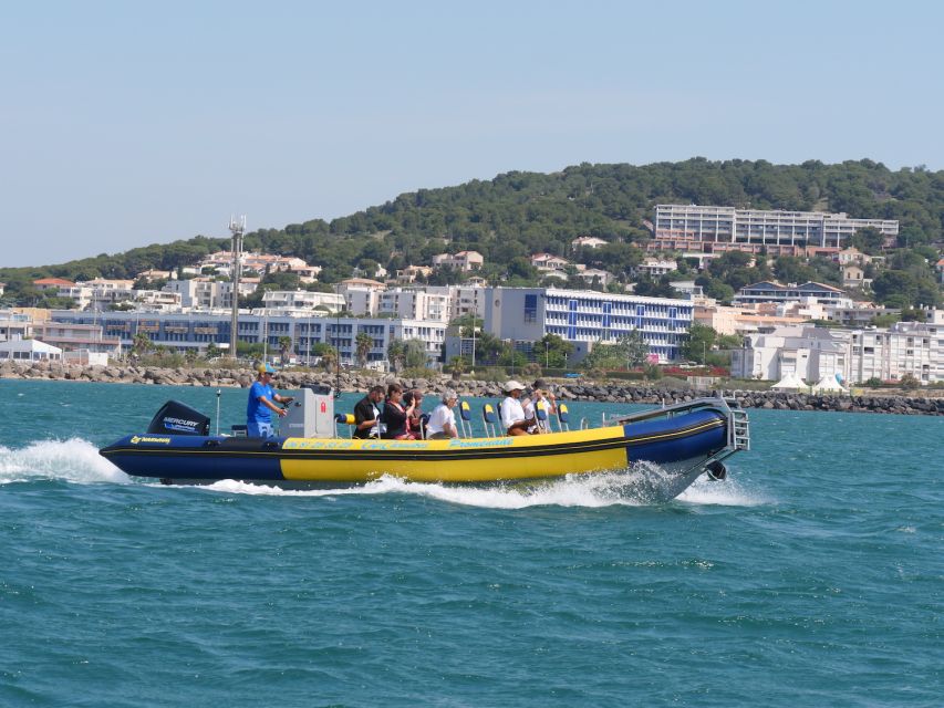 Boat trip in the canals is on the Thau pond - Why this Sète boat trip is different