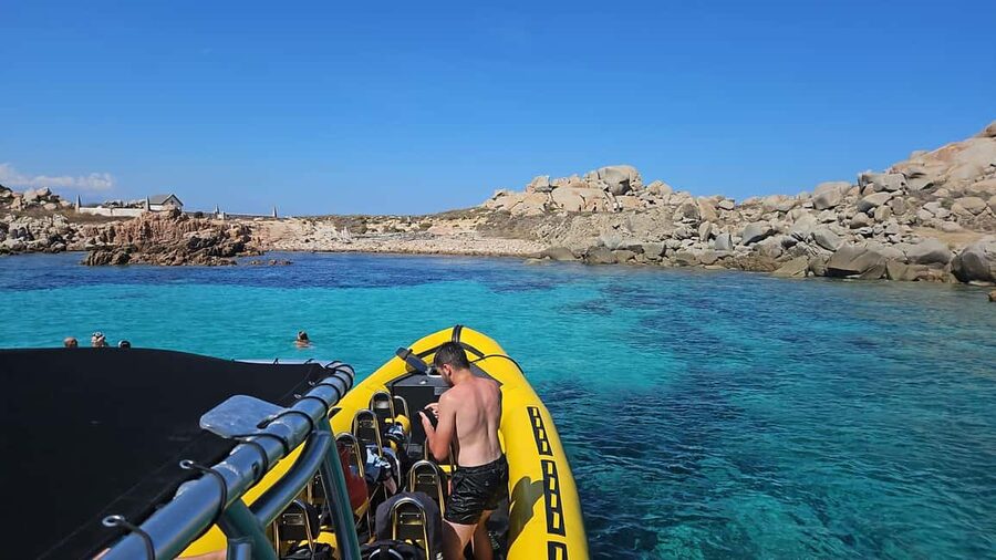 Bonifacio: Lavezzi Islands and Caves Guided Tour - The granite forms of the Lavezzi Archipelago