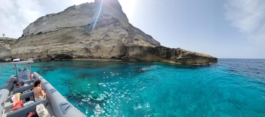 Bonifacio: Lavezzi Islands and Caves Guided Tour - Grain de Sable and the southern cliff edge