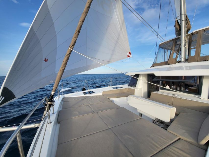 Bonifacio: sunset catamaran trip and aperitif - A Corsican aperitif instead of a formal meal