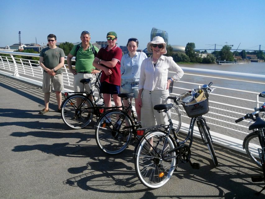 Bordeaux: Essentials 3-Hour Bike Ride - Pont de Pierre and the Garonne