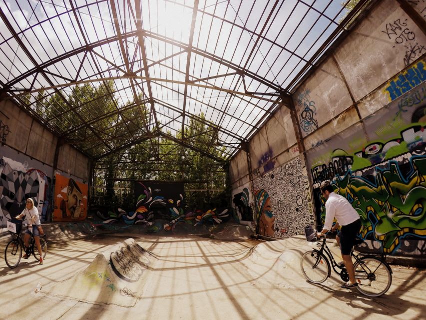 Bordeaux: Essentials 3-Hour Bike Ride - Darwin, the tour’s best modern pause