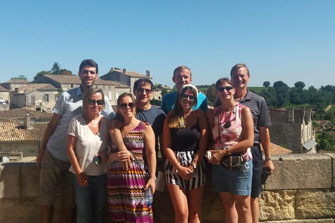 Bordeaux Full Day Wine Tour - 3 Wineries & Gourmet Picnic Lunch - Pessac-Léognan or Graves: the first serious tasting