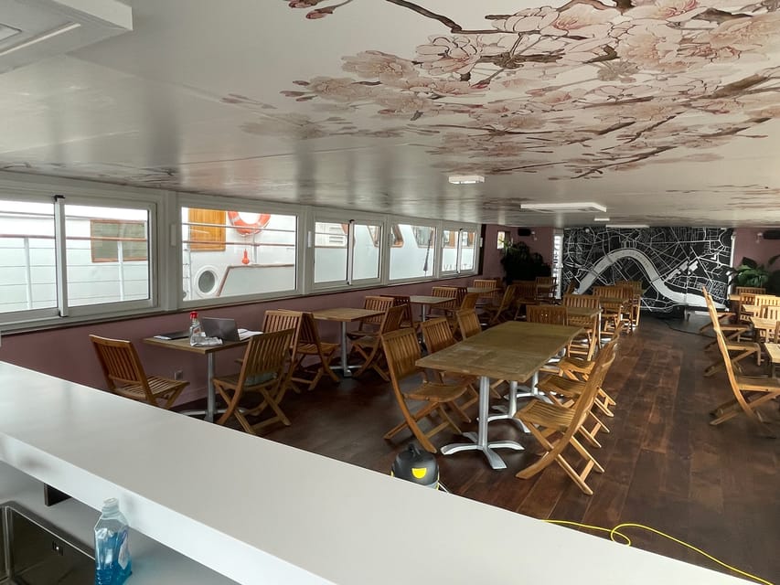 Bordeaux: Garonne River Yacht Cruise with Brunch - Who Will Enjoy This Most?
