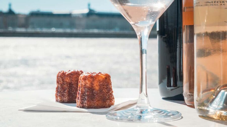 Bordeaux: Guided Wine and Canelé Discovery Cruise - The Pont de Pierre and Bordeaux’s grand riverfront