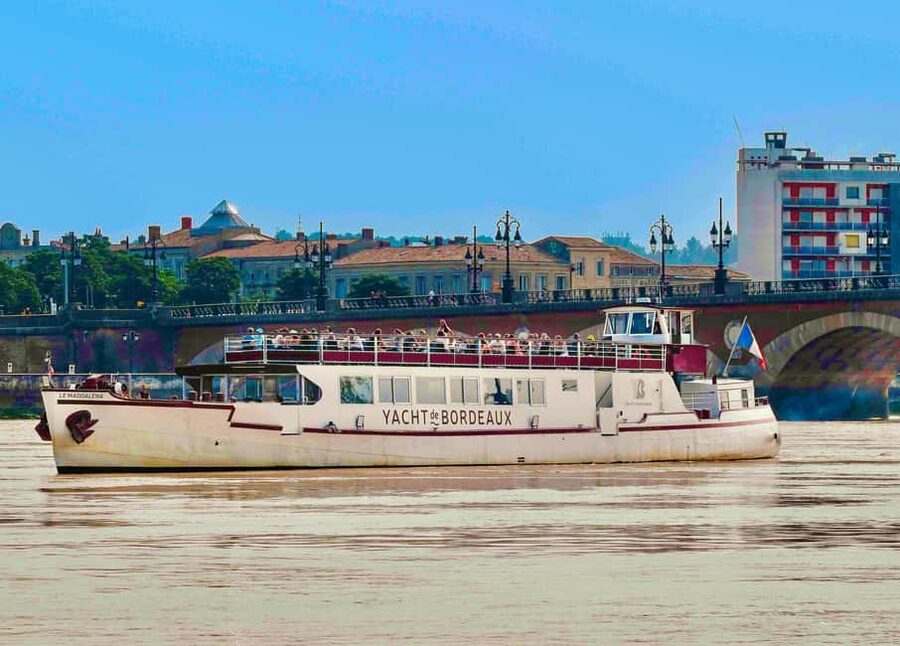 Bordeaux: River Garonne Cruise with Glass of Wine and Canelé - Key details before you book