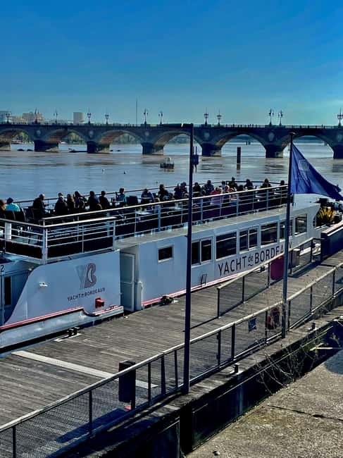 Bordeaux: River Garonne Cruise with Glass of Wine and Canelé - Finding the Ponton d’Honneur