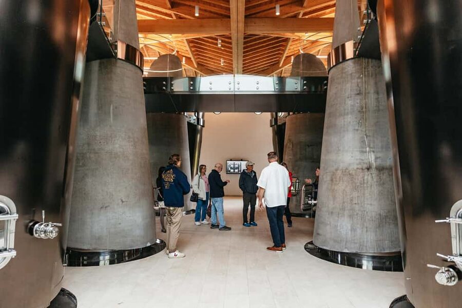 Bordeaux: St. Emilion Day Trip with Wine Tasting and Lunch - The first château and your introduction to Bordeaux wine