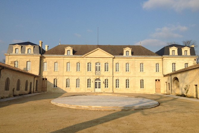 Bordeaux Super Saver Wine Tasting class and St Emilion region - The guides are a major part of the experience