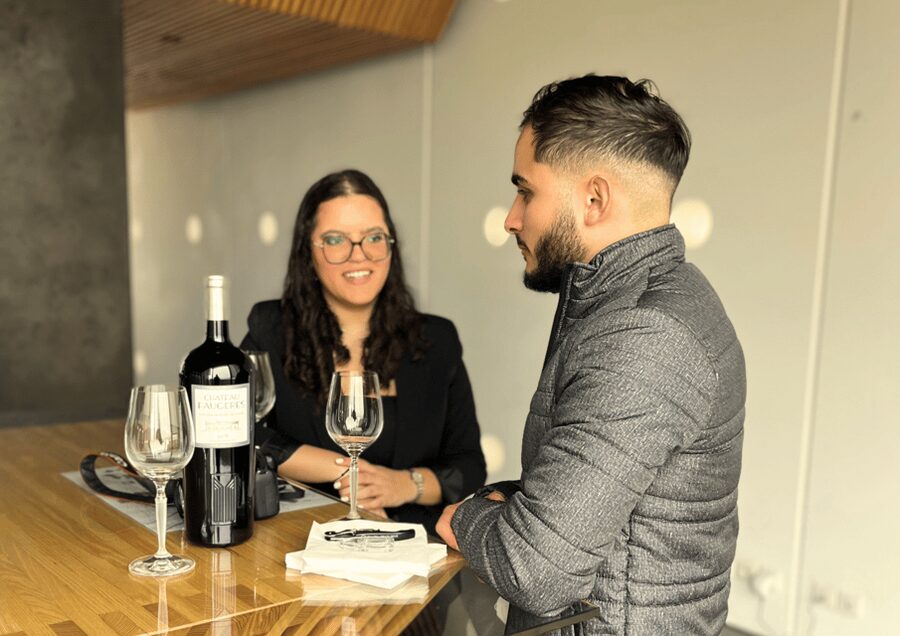 Bordeaux : Unforgettable Saint Emilion Half Day Wine Tour - Why the small group changes the day