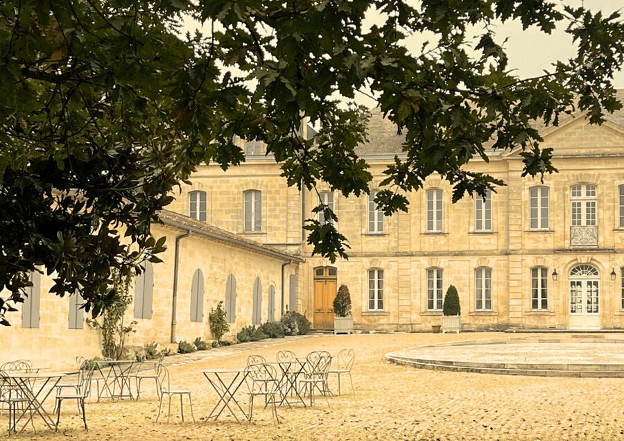 Bordeaux : Unforgettable Saint Emilion Half Day Wine Tour - The 45-minute drive through Saint-Émilion and Pomerol