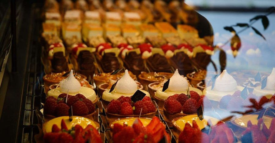 Bordeaux: Walking Tour of the City's Best Bakeries - Key points at a glance