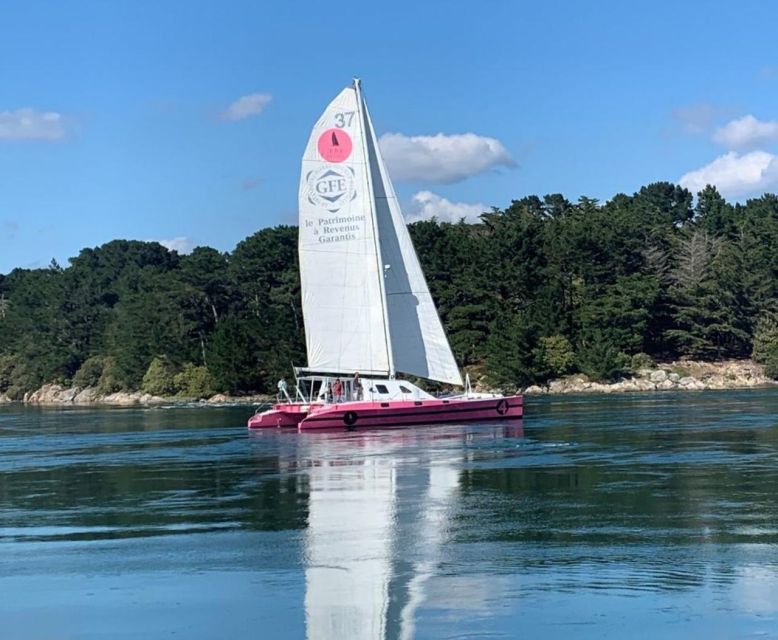 Brittany: Glénan Archipelago Sailing Day - Two aperitifs add a welcome French touch