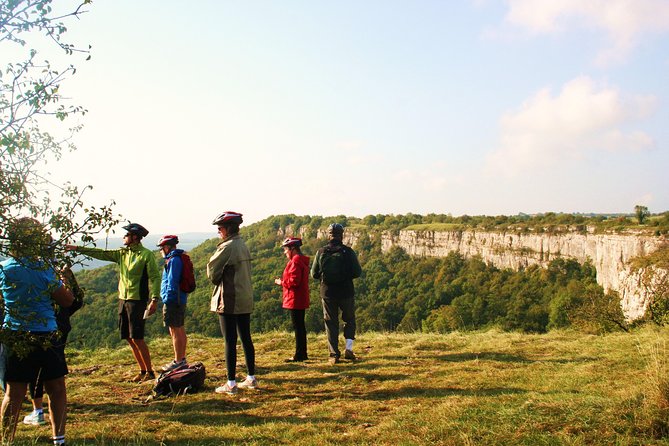 Burgundy Bike Tour with Wine Tasting from Beaune - The hilltop start and Château de La Rochepot