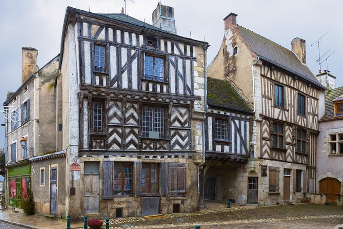 Burgundy Wine Tasting Small-Group Tour in Chablis from Paris - What the $284 price really buys you