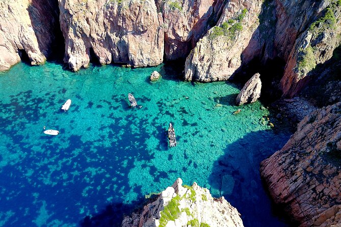 Calanches de Piana cruise from Porto - A small boat and the value of a personal captain