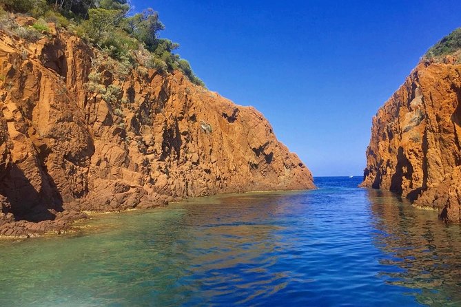 Calanques and red rocks - Departure Saint Raphaël - What $78.78 gets you