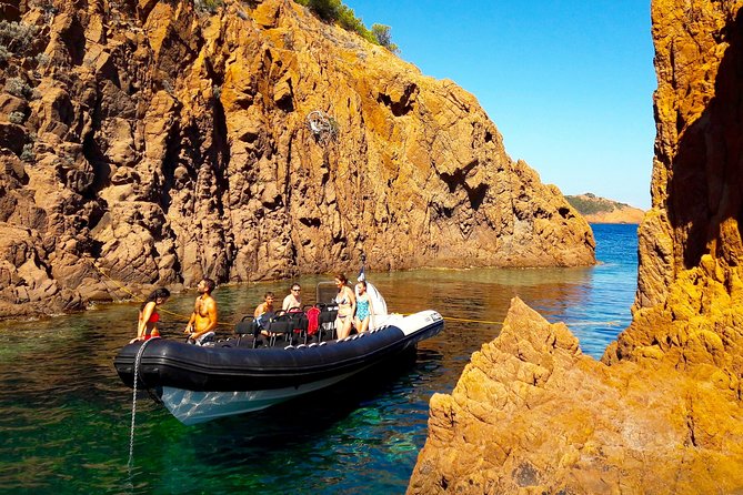 Calanques de l'Estérel - Departure from AGAY - Drinks, snacks, and the little extras that matter