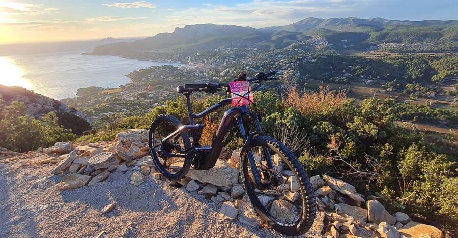 Calanques National Park: E-Mountain Bike with Virtual Guide - Practical planning for a better day