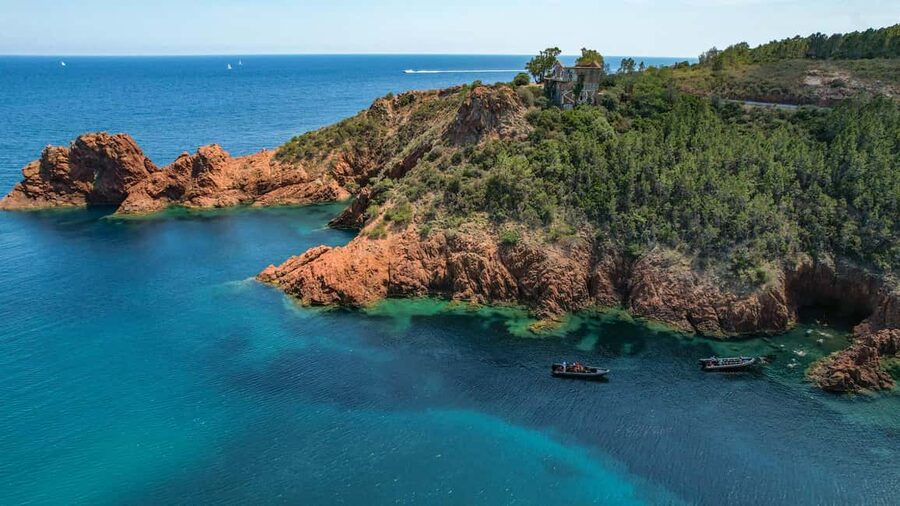 Cannes: 2.5-Hour Esterel Calanques Boat Excursion - What the jockey-seat boat feels like