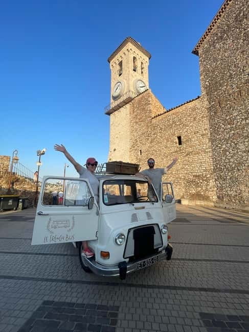 Cannes: City Tour in a Vintage Bus - Palais des Festivals and the red-carpet side of Cannes