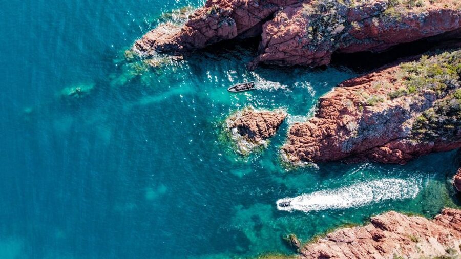 Cannes: Scenic Coves RIB Boat Tour - From Cannes toward the Esterel coast