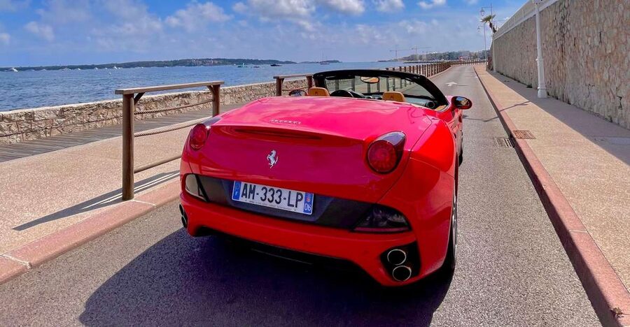 Cannes : Visite guidée en Ferrari sur les routes de Cannes - Practical tips for getting the most from 35 minutes