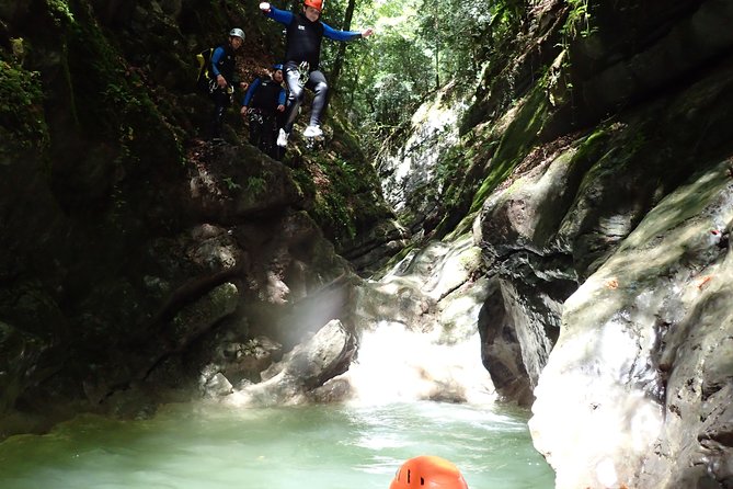 Canyoning Annecy Angon Discovery - Optional jumps, natural slides, and clear pools