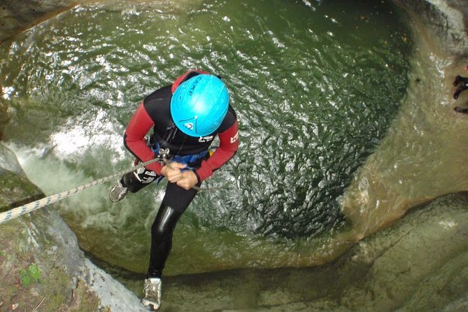 Canyoning discovery 3h in Aix les bains / Chambéry: Ternèze - The drive from Annecy to Curienne