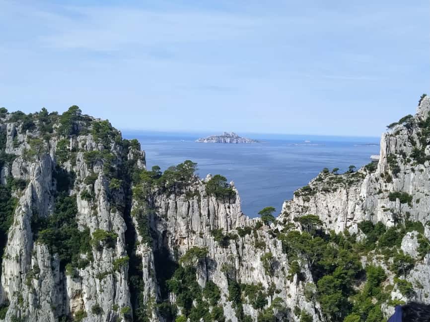 Cassis: 3 Calanques Half-Day Hiking Tour with Swimming - Key points at a glance