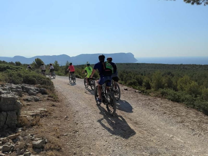 Cassis: Calanques and Viewpoints Tour by Mountain E-Bike - Reaching the Calanques viewpoints