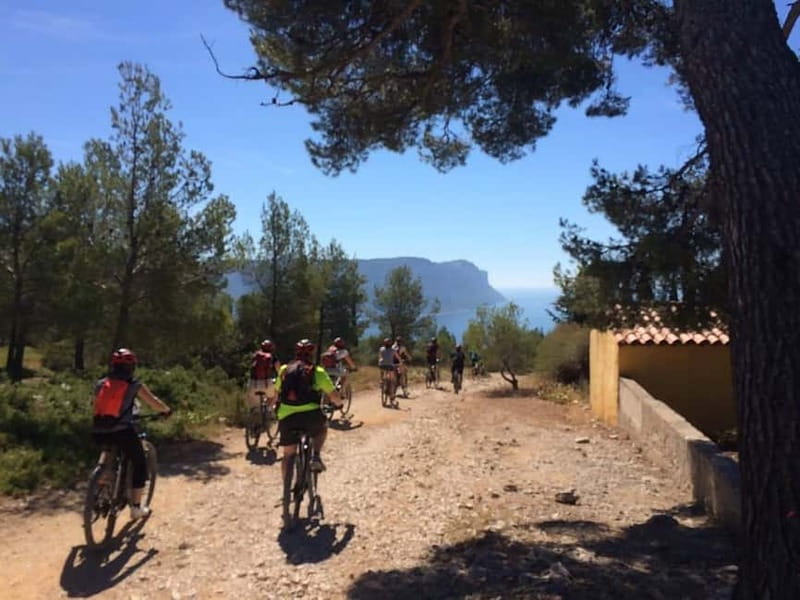 Cassis: Calanques and Viewpoints Tour by Mountain E-Bike - Getting comfortable with the electric mountain bike