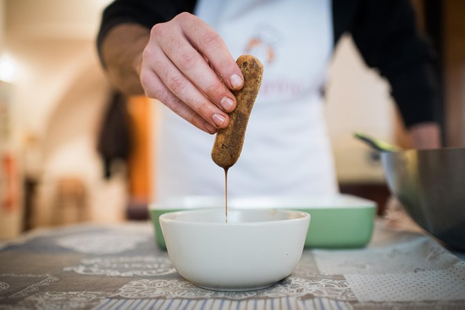 Cesarine: Small group Pasta and Tiramisu class in Montepulciano - Cooking Pasta in a Montepulciano Home