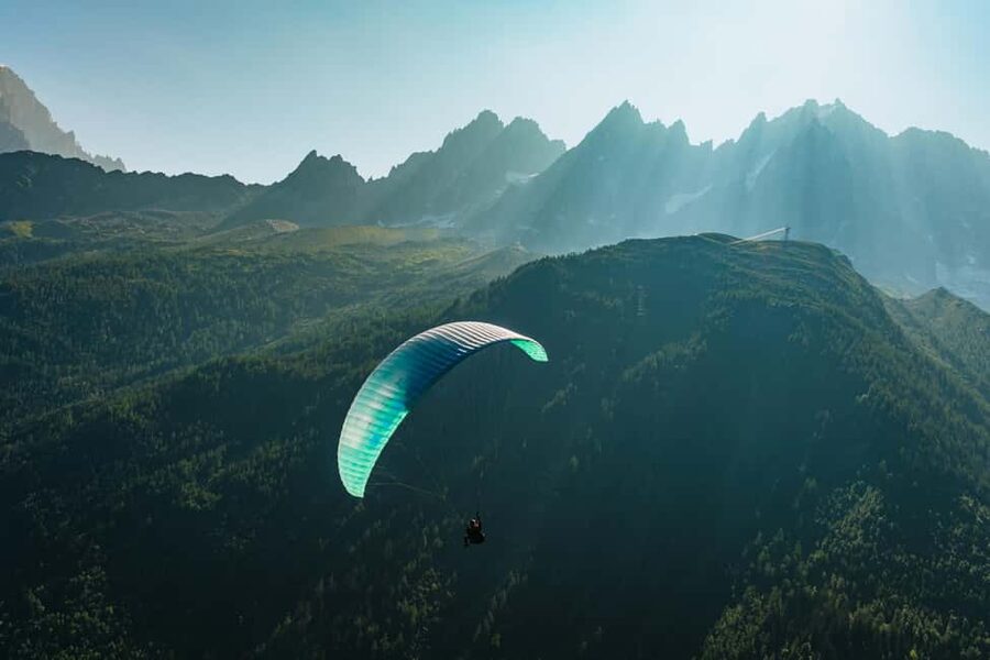 Chamonix: Tandem Paragliding Flight - Why paragliding works so well in Chamonix